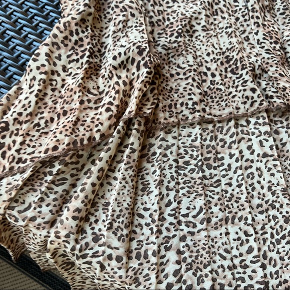 OTHERS FOLLOW | Leopard Chiffon High Low Skirt - Picture 10 of 12